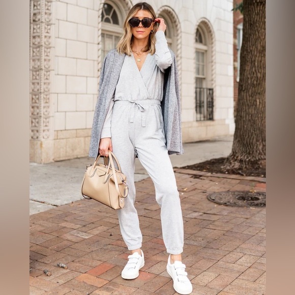 NWT Splendid x Cella Jane Supersoft Surplice Jumpsuit Gray Size Small - Picture 1 of 16